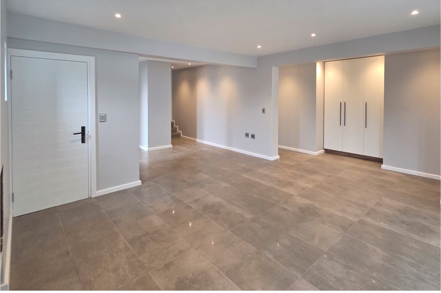 3 Bedroom Property for Sale in Country Club Western Cape